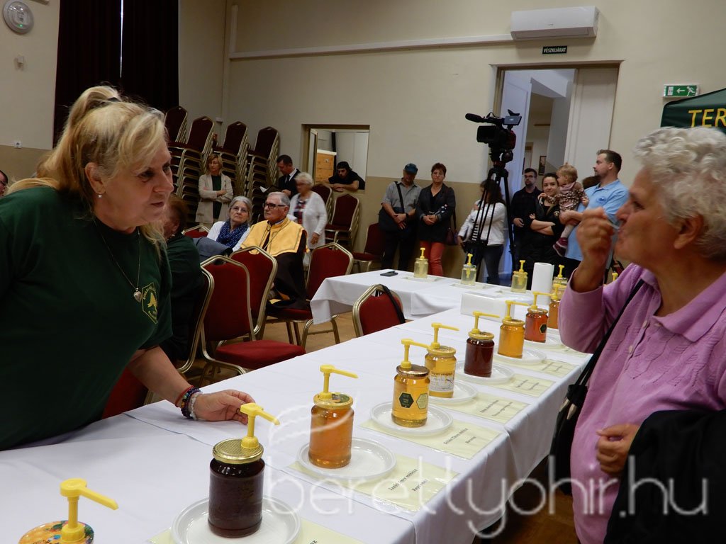 IX. Bihari Mézesnap 15